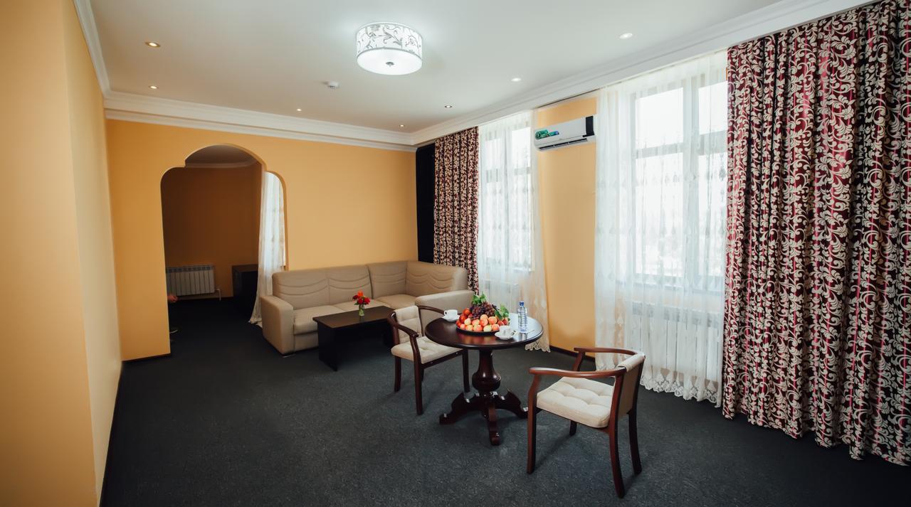 Bek Khiva Hotel Екстериор снимка