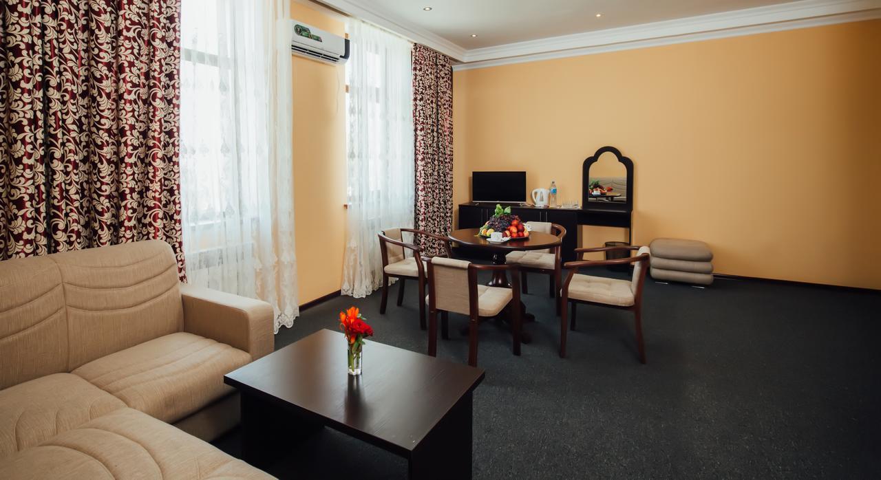Bek Khiva Hotel Екстериор снимка